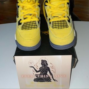 Jordan 4 Retro Sz 10C Yellow & Grey